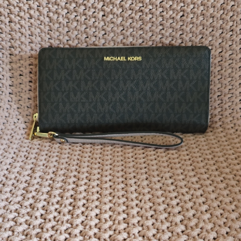 Michael Kors Brown and Pink Wristlet